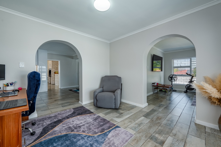 4 Bedroom Property for Sale in Briza Western Cape